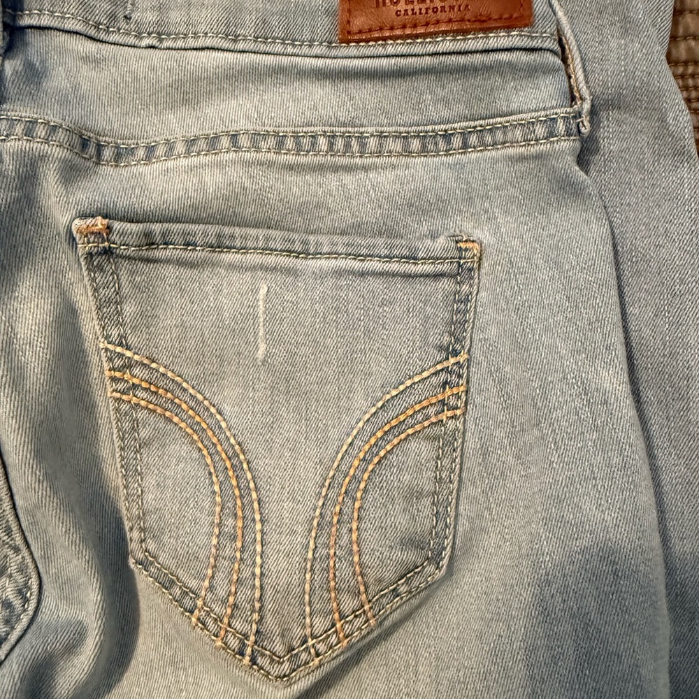 📦 Hollister Skinny Blue Jeans with Faded Distressing - Picture 7 of 11